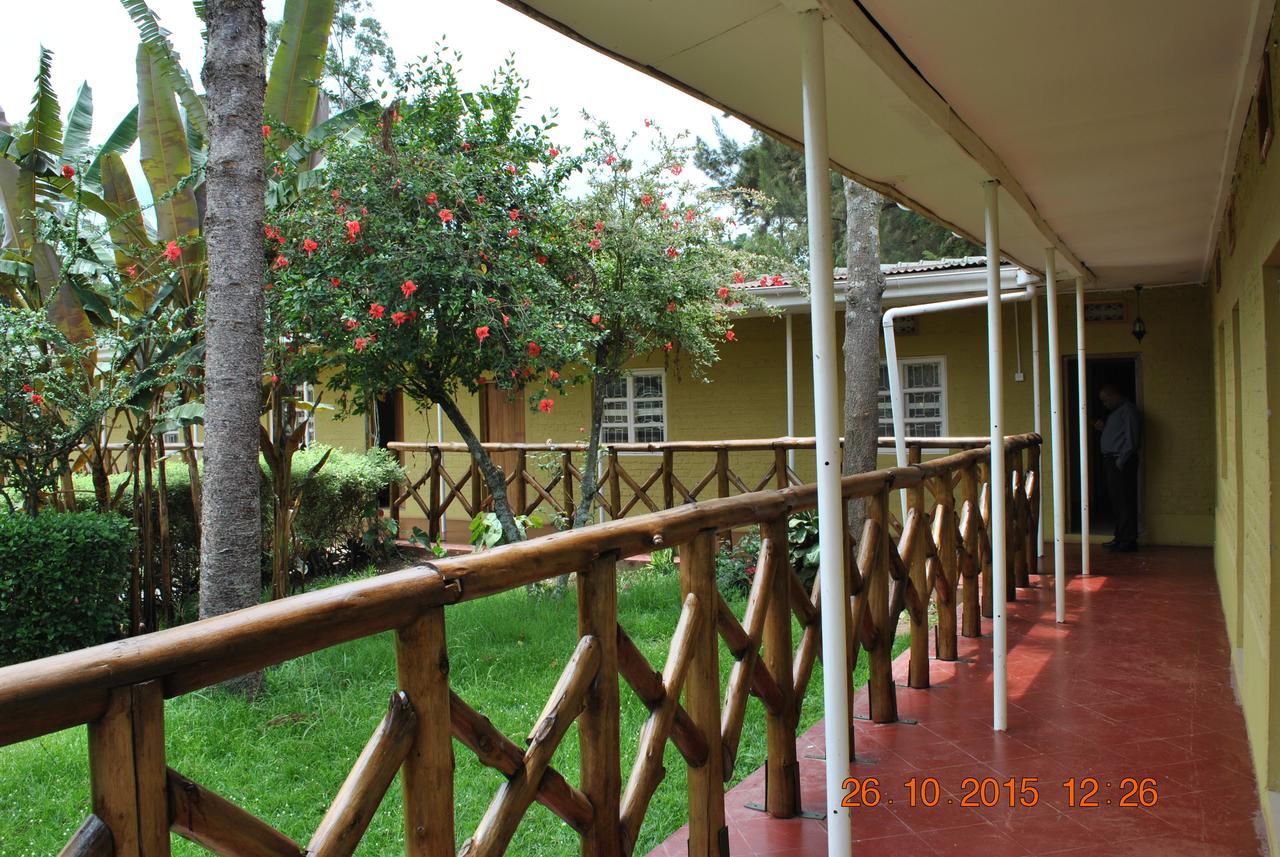 Mbarara Little Woods Inn מראה חיצוני תמונה